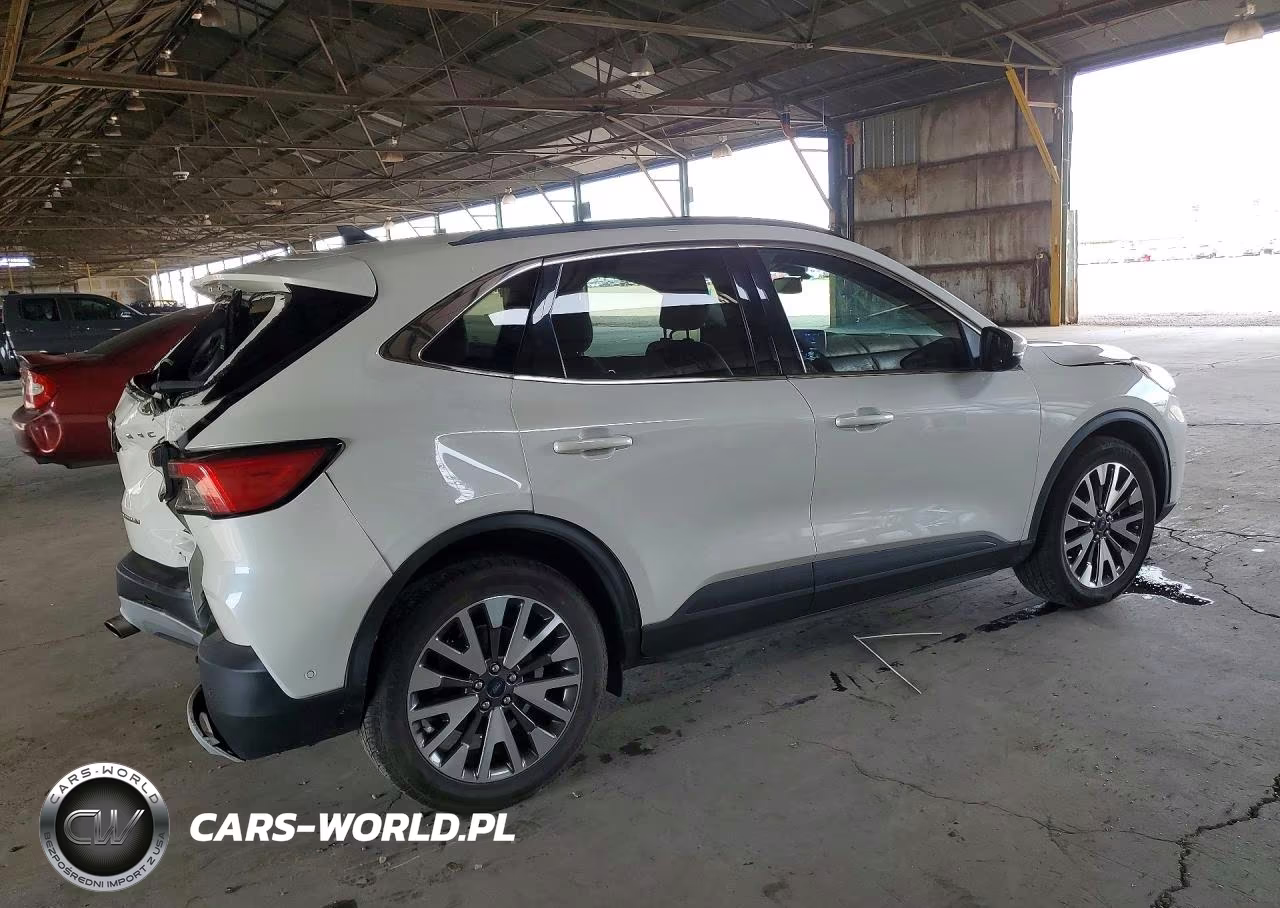 2020 Ford Escape Titanium VIN:1FMCU9J94LUB07970 - 3