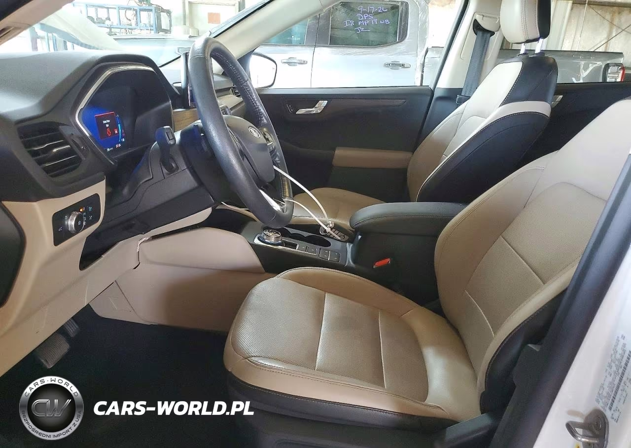 2020 Ford Escape Titanium VIN:1FMCU9J94LUB07970 - 7