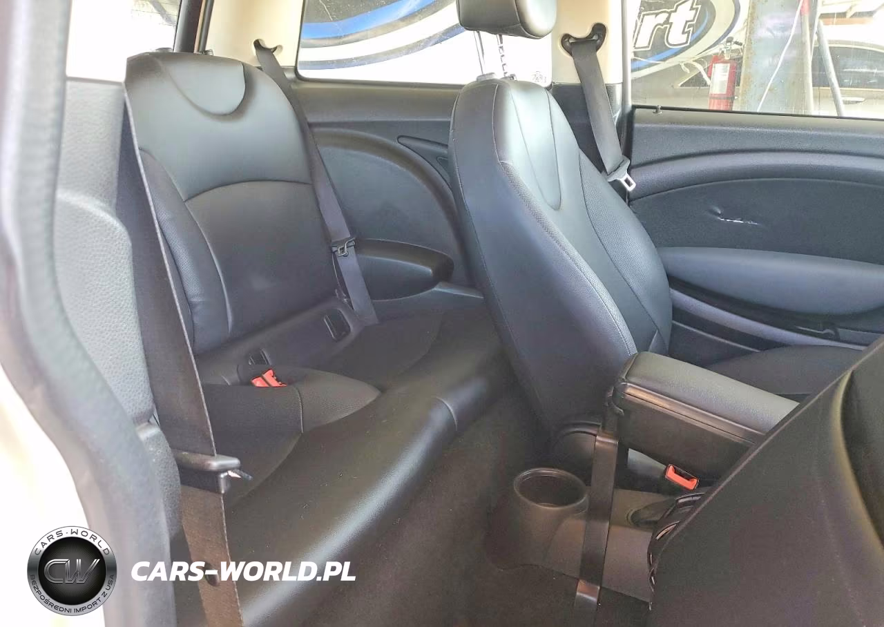 2012 Mini Cooper VIN:WMWSU3C56CT540197 - 10