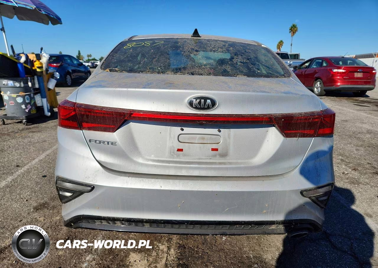 2020 Kia Forte Lxs VIN:3KPF24AD7LE246052 - 6