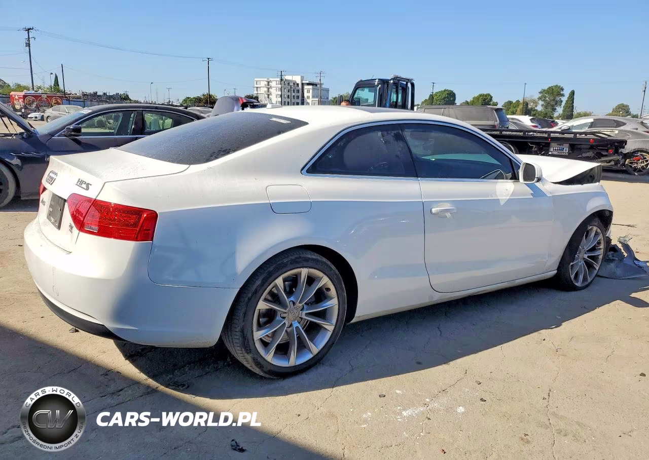 2014 Audi A5 Premium VIN:WAUCFAFR0EA053111 - 3
