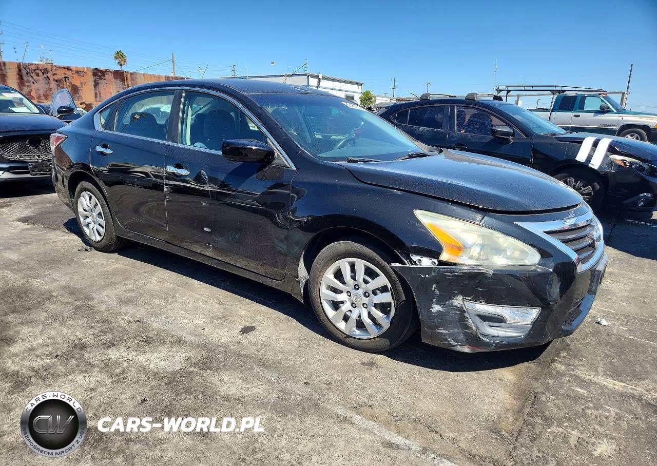2015 Nissan Altima 2.5 S VIN:1N4AL3AP5FC234821 - 4