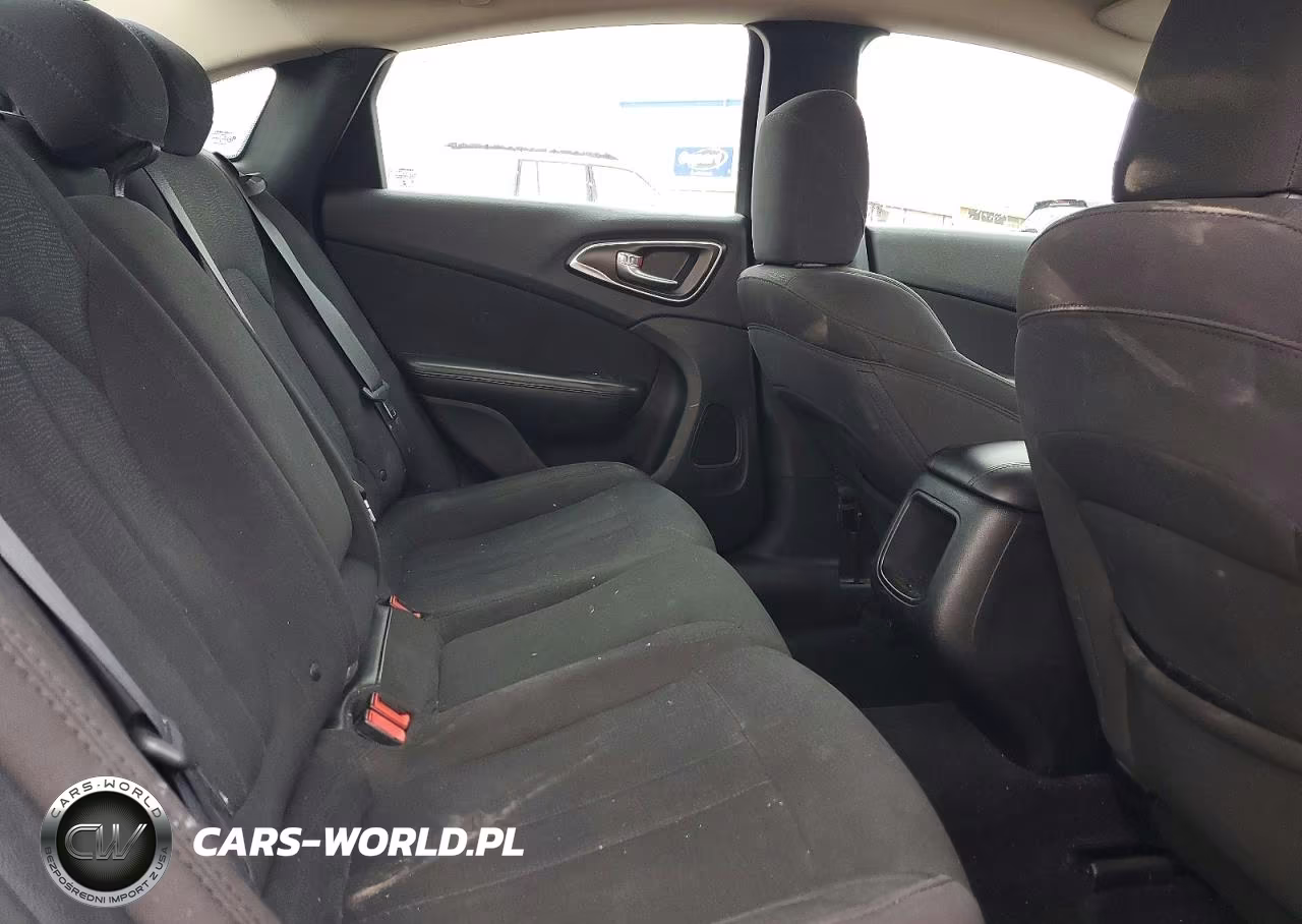 2016 Chrysler 200 Limited VIN:1C3CCCAB4GN153195 - 10
