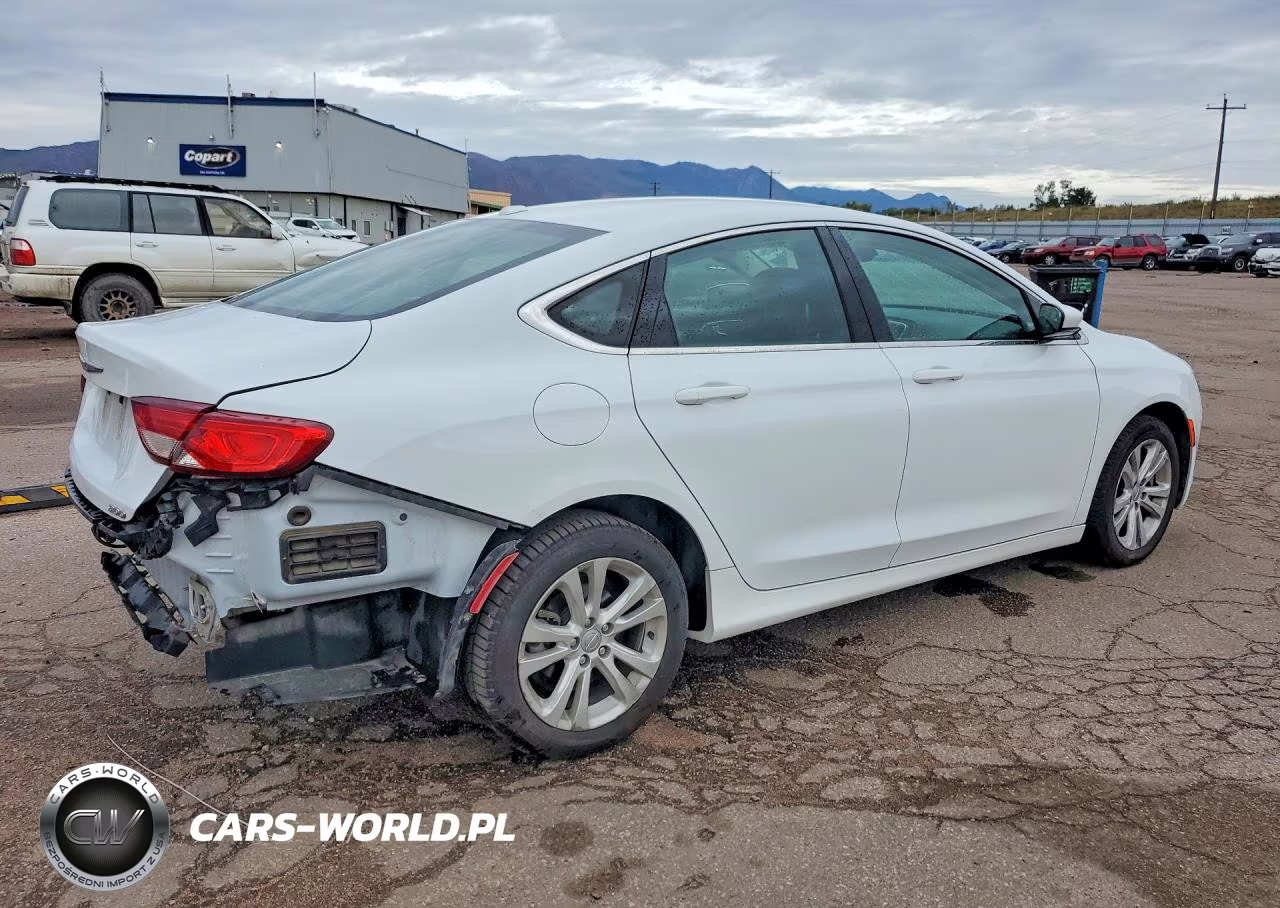 2016 Chrysler 200 Limited VIN:1C3CCCAB4GN153195 - 3