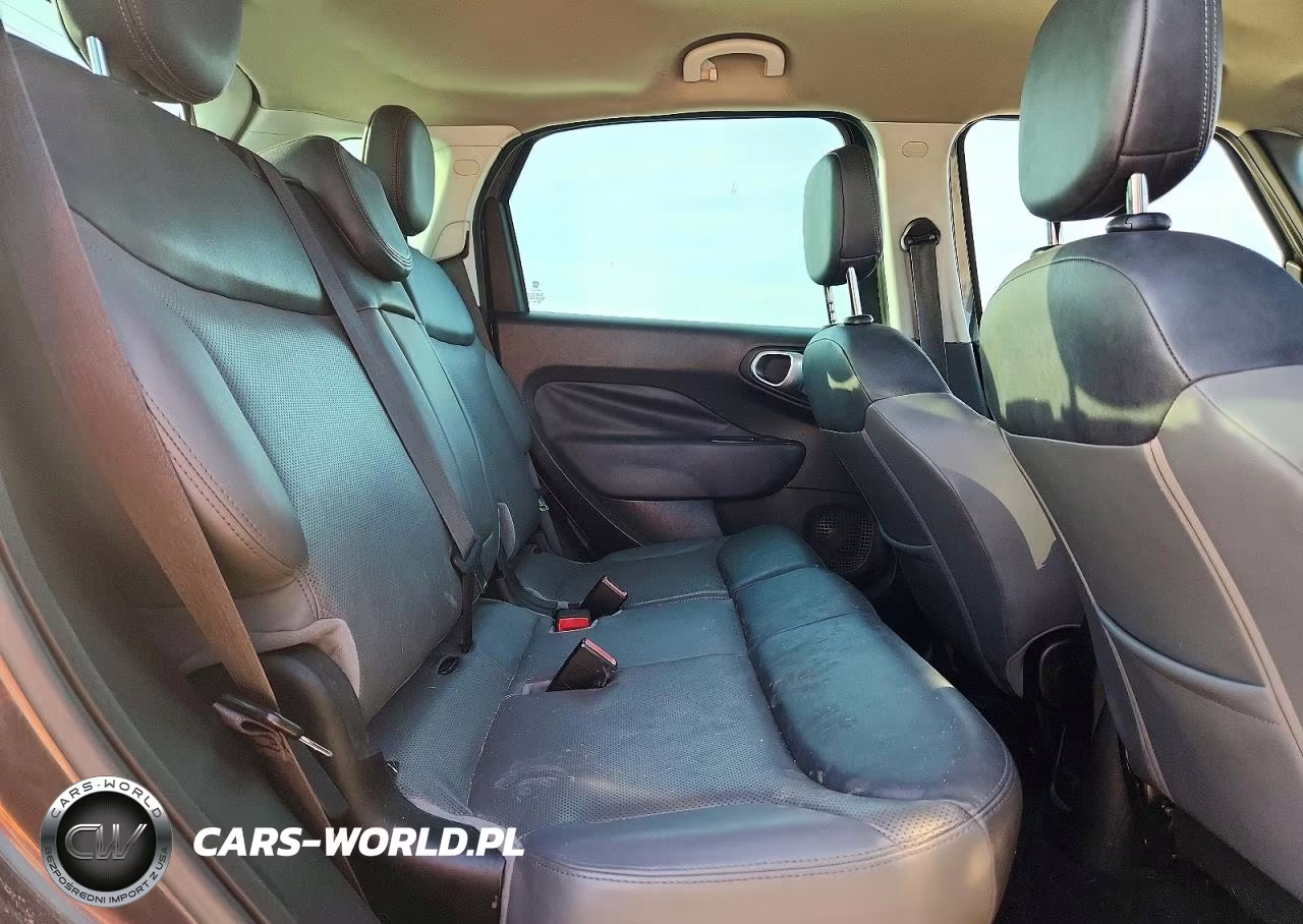 2015 Fiat 500L Lounge VIN:ZFBCFACH5FZ034722 - 10