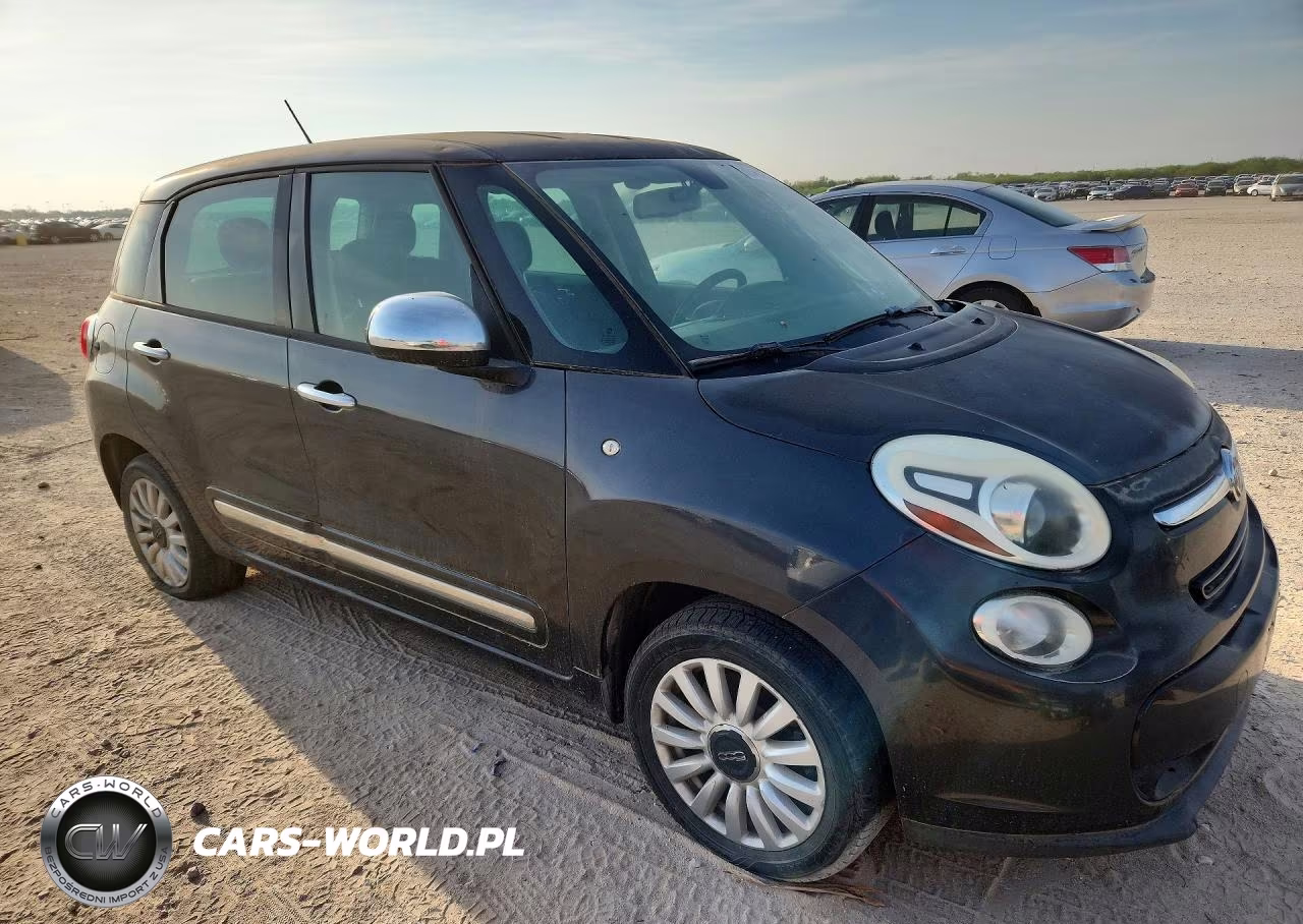 2015 Fiat 500L Lounge VIN:ZFBCFACH5FZ034722 - 4
