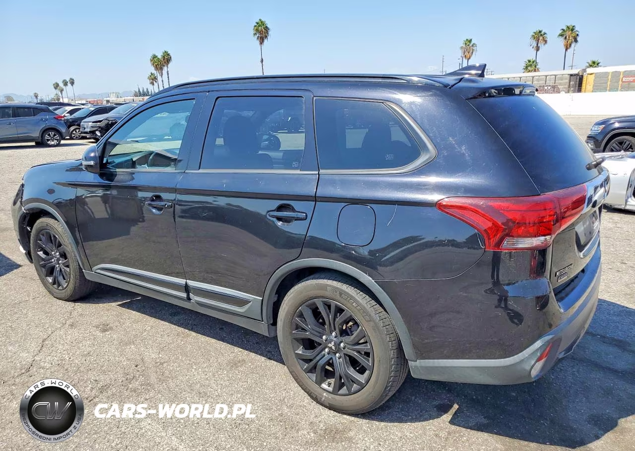2018 Mitsubishi Outlander Se VIN:JA4AD3A33JZ021628 - 2
