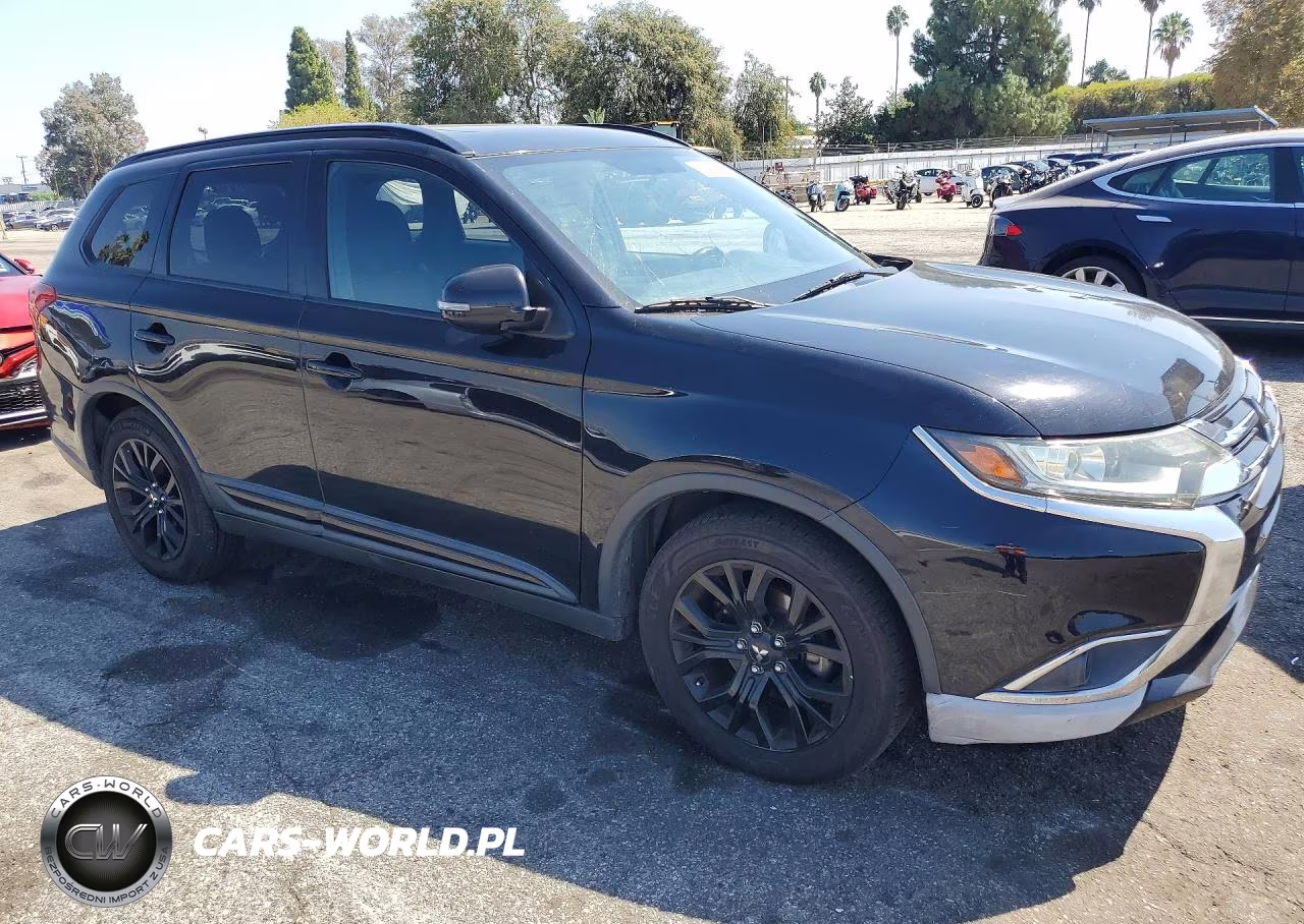 2018 Mitsubishi Outlander Se VIN:JA4AD3A33JZ021628 - 4