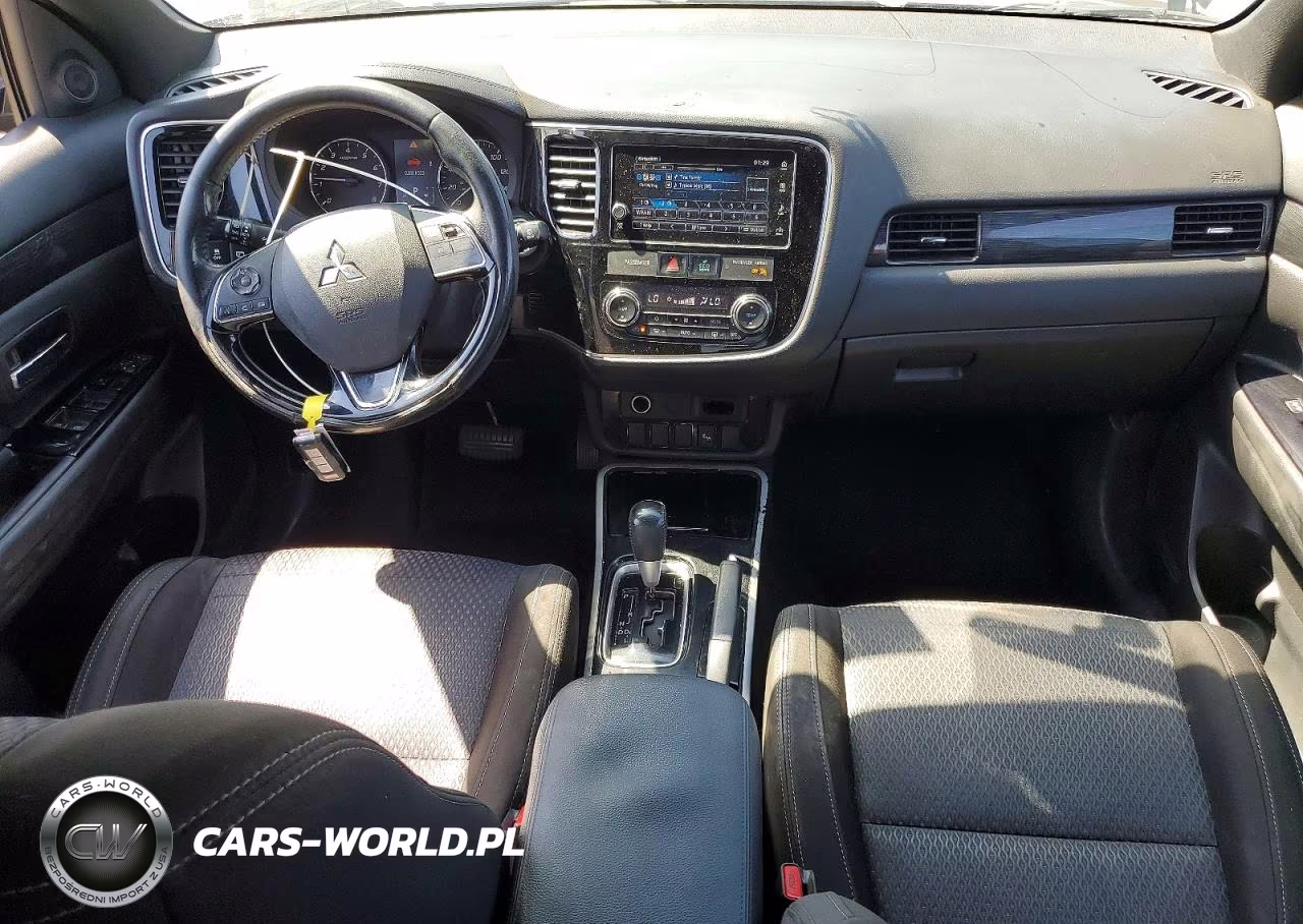 2018 Mitsubishi Outlander Se VIN:JA4AD3A33JZ021628 - 8