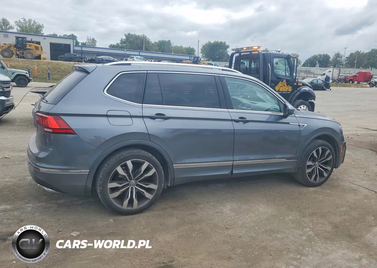 2021 Volkswagen Tiguan Sel Premium R-Line VIN:3VV4B7AX9MM118536 - 3