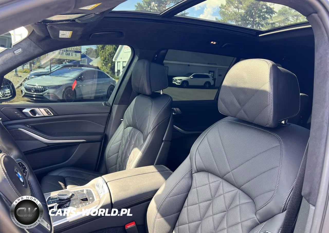 2023 BMW X7 xDrive40I VIN:5UX23EM05P9P84249 - 11