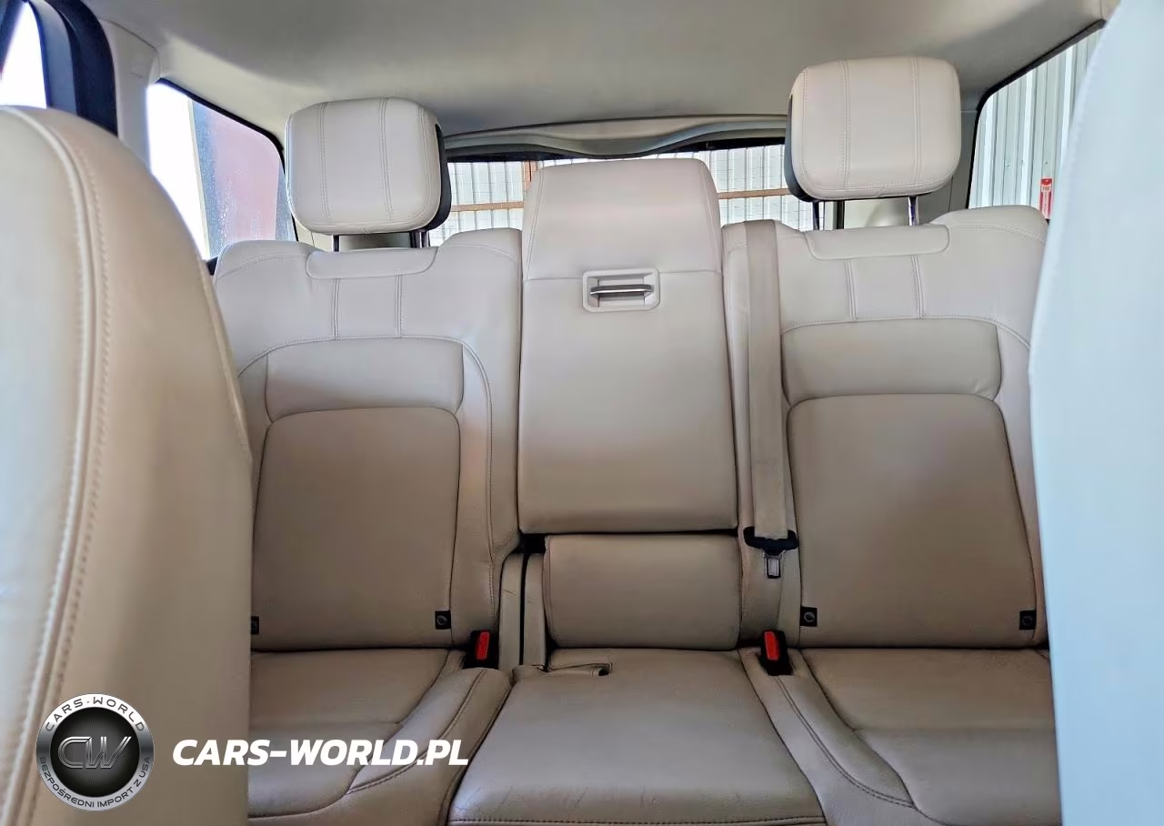 2019 Land Rover Range Rover VIN:SALGR2RV9KA532707 - 10