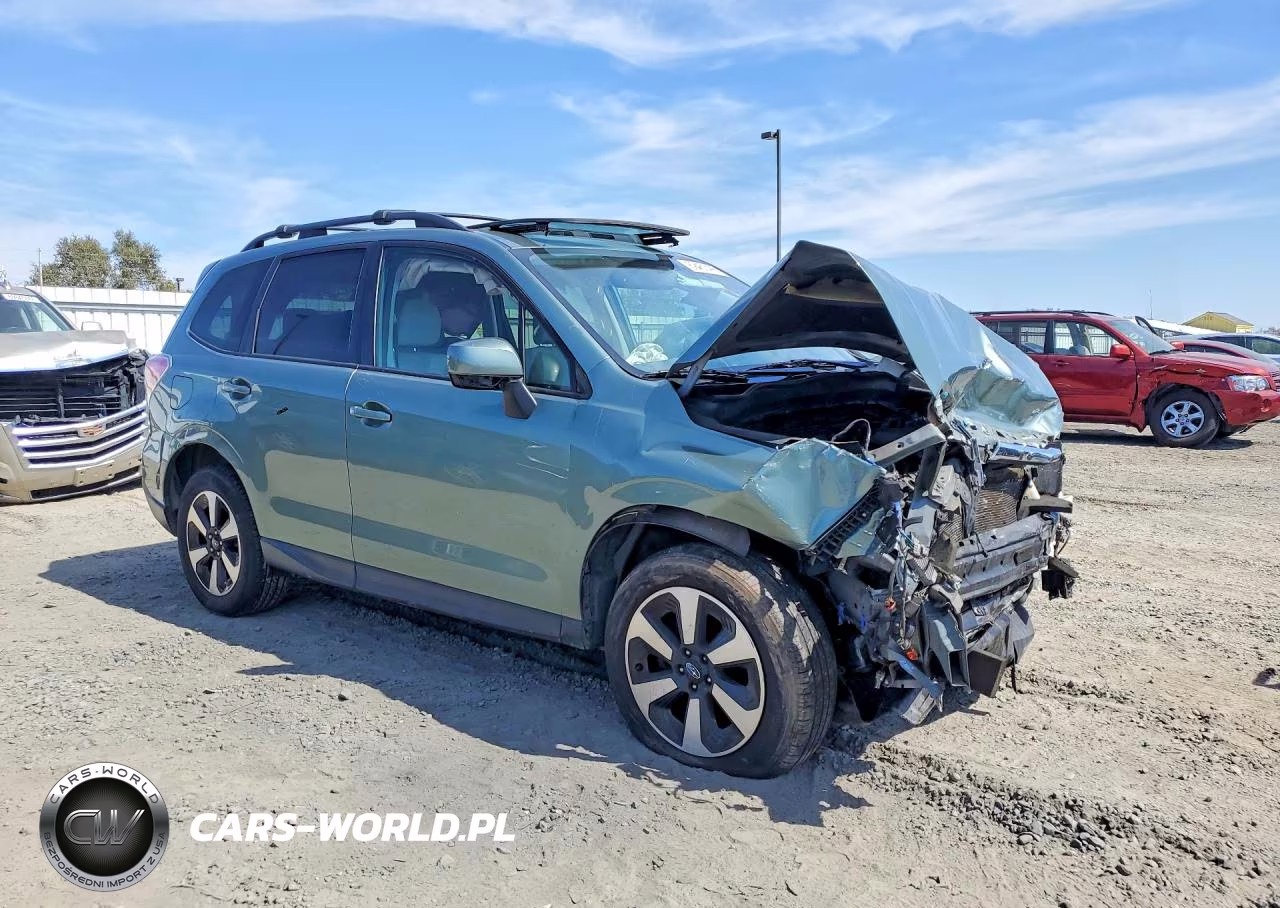 2017 Subaru Forester 2.5I Premium VIN:JF2SJAEC3HH539418 - 4
