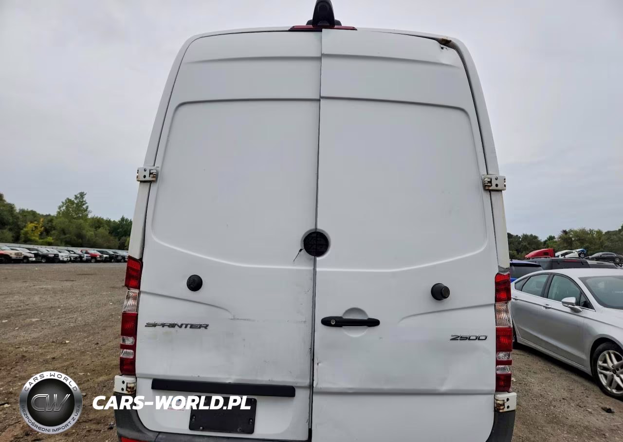 2017 Mercedes-Benz Sprinter 2500 VIN:WD3PE7CD6HP545138 - 6