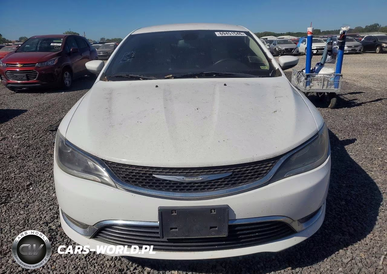 2015 Chrysler 200 Limited VIN:1C3CCCAB7FN531220 - 5
