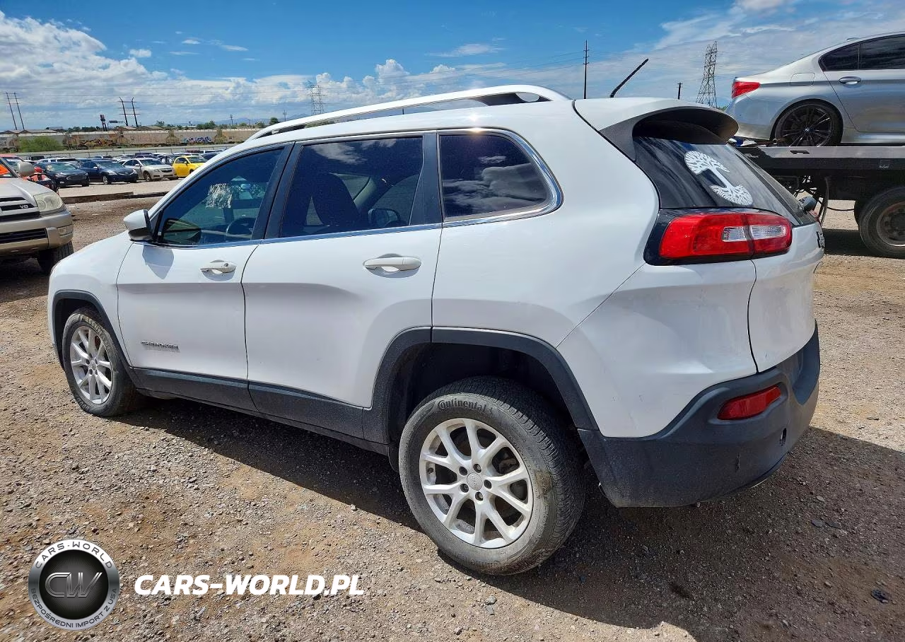 2017 Jeep Cherokee Latitude VIN:1C4PJLCB7HD218774 - 2
