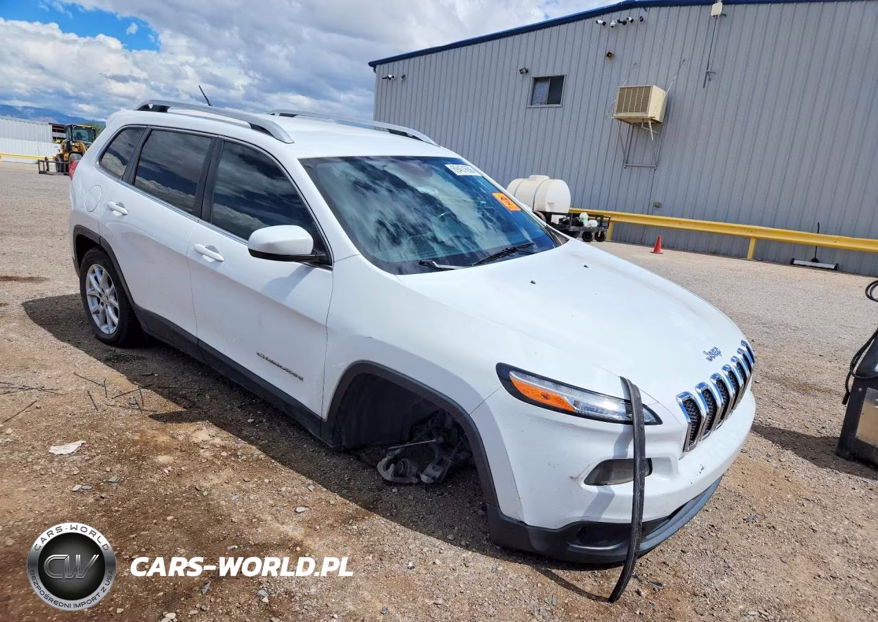 2017 Jeep Cherokee Latitude VIN:1C4PJLCB7HD218774 - 4