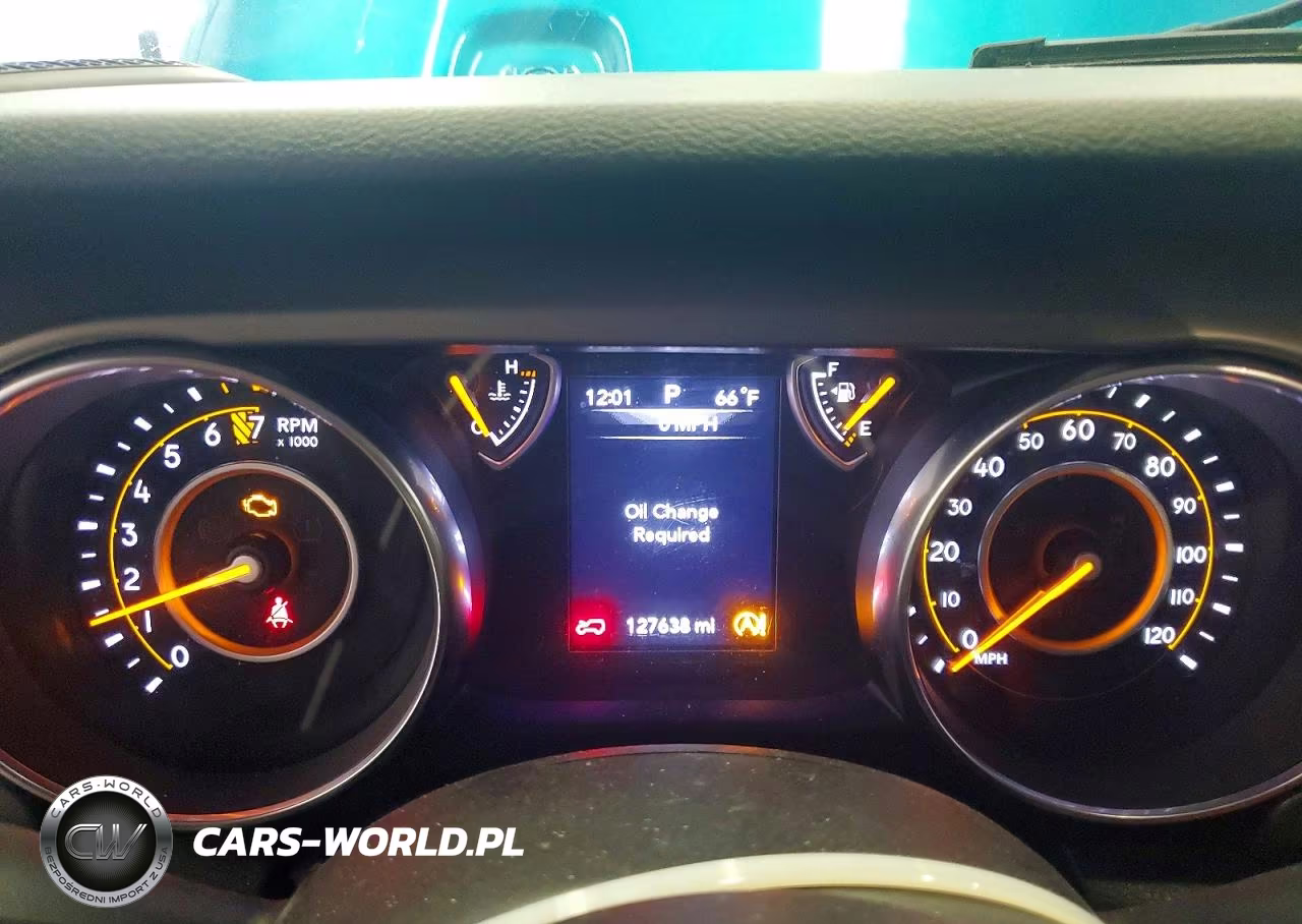 2019 Jeep Wrangler Unlimited Sport VIN:1C4HJXDG9KW615744 - 9