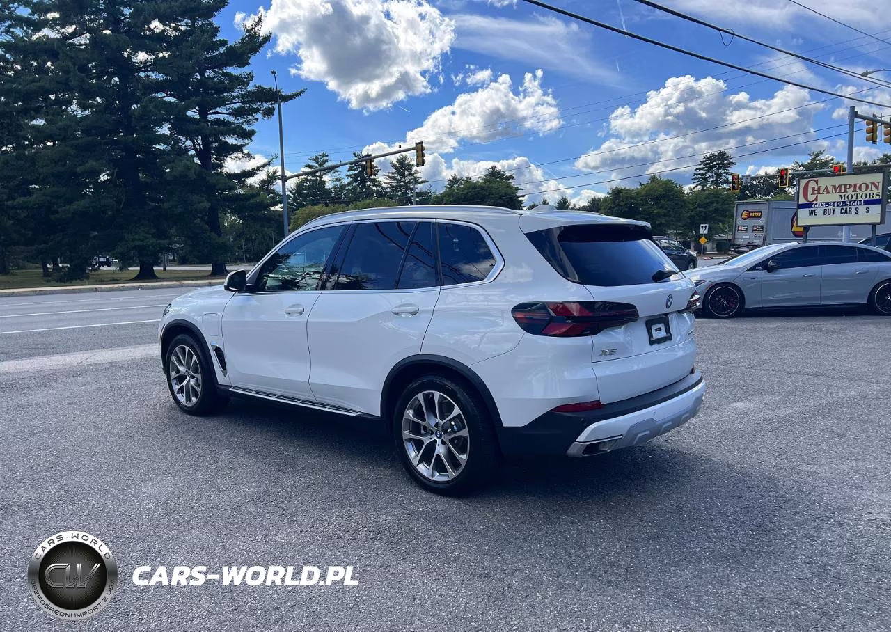 2025 BMW X5 xDrive50E VIN:5UX43EU06S9X96279 - 3