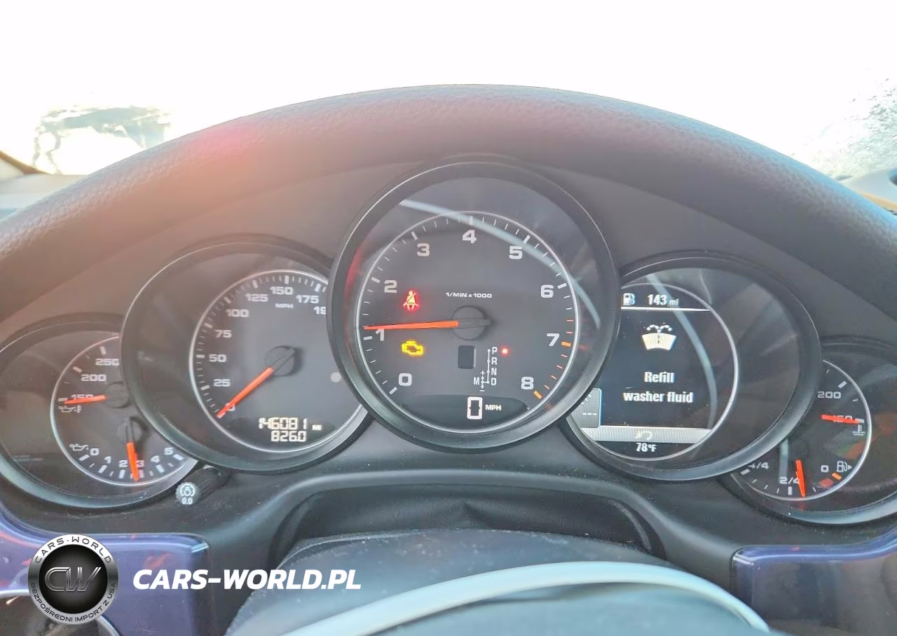2015 Porsche Panamera 2 VIN:WP0AA2A75FL004562 - 9