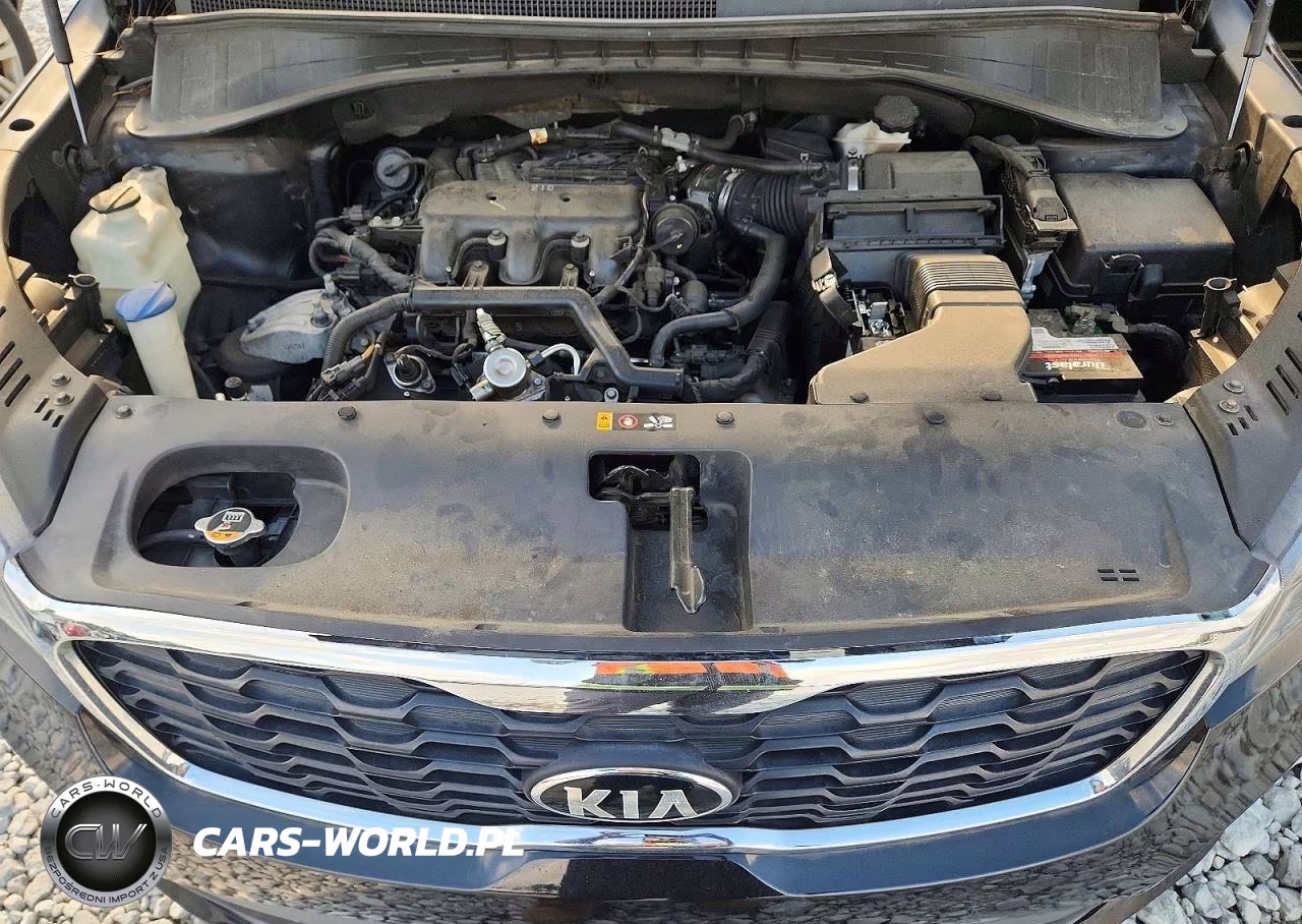 2020 Kia Sorento S VIN:5XYPG4A55LG615041 - 11