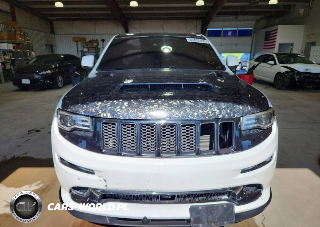2015 Jeep Grand Cherokee Srt-8 VIN:1C4RJFDJ8FC672793 - 5