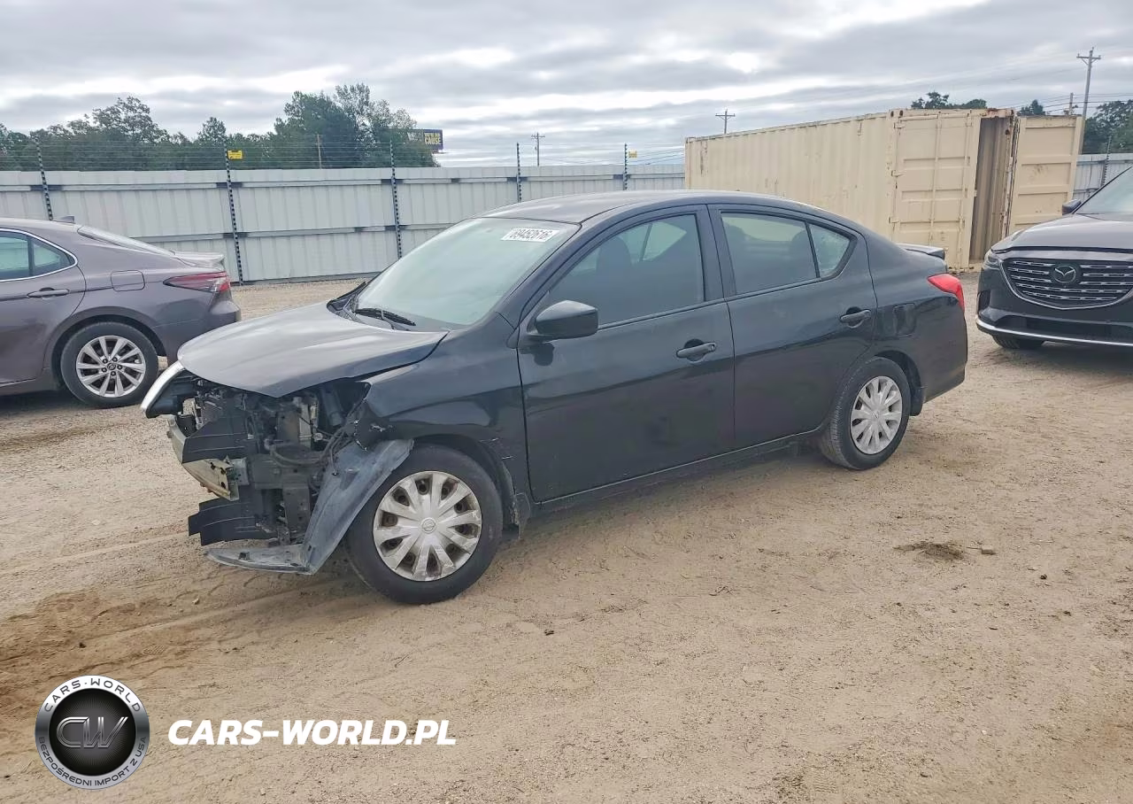 2016 Nissan Versa 1.6 S Plus