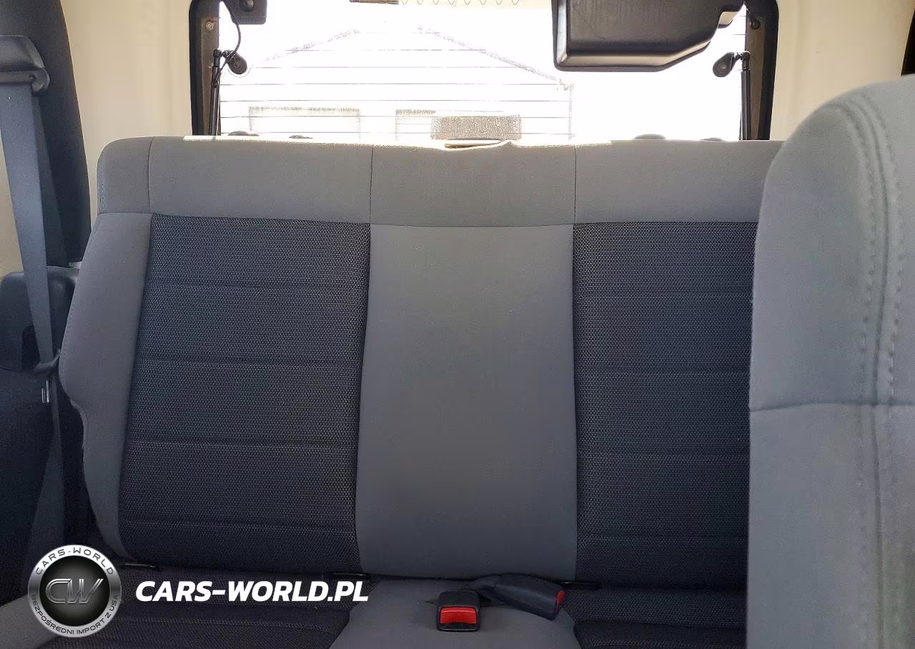 2010 Jeep Wrangler Sport VIN:1J4AA2D19AL166611 - 10