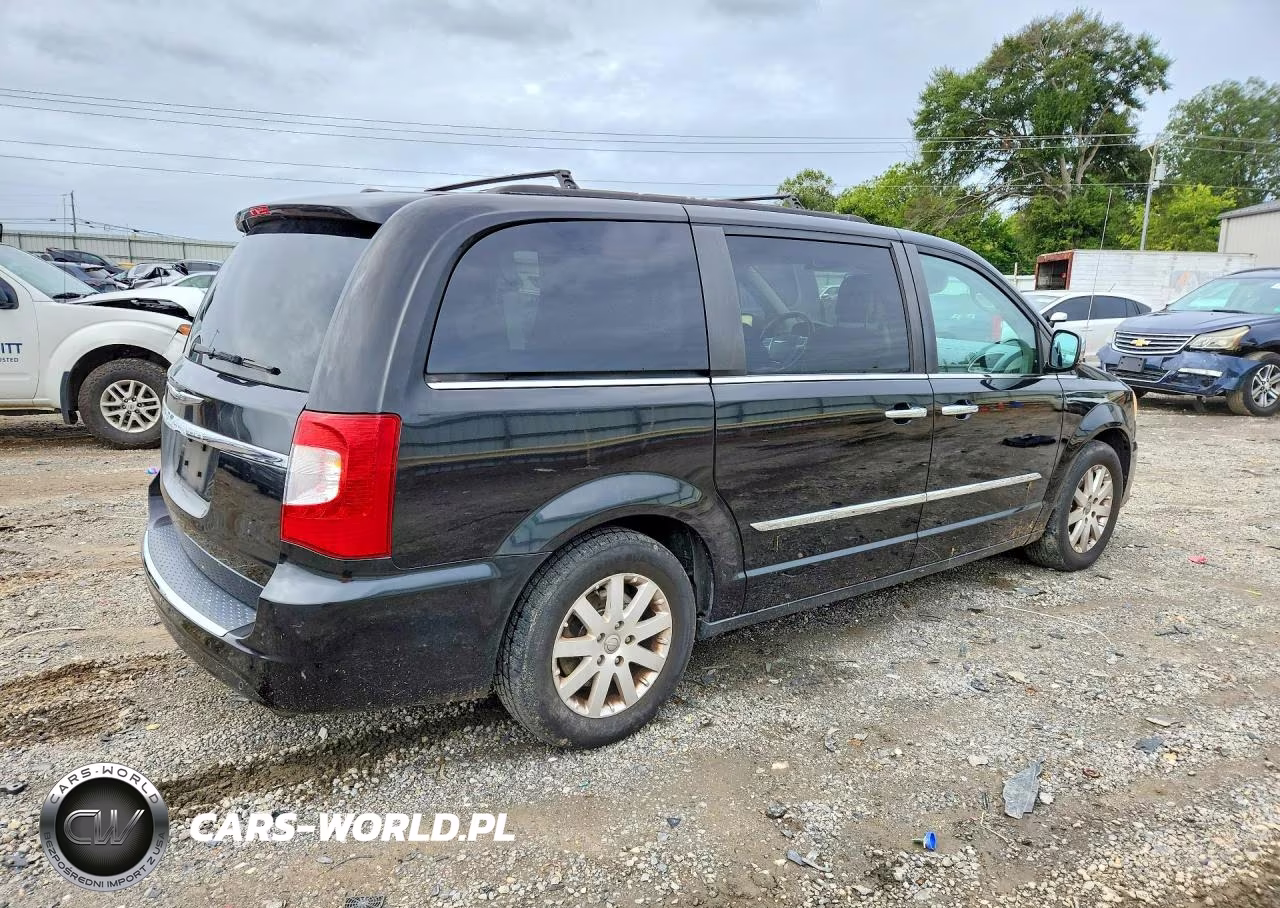 2012 Chrysler Town & Country Touring L VIN:2C4RC1CGXCR300670 - 3