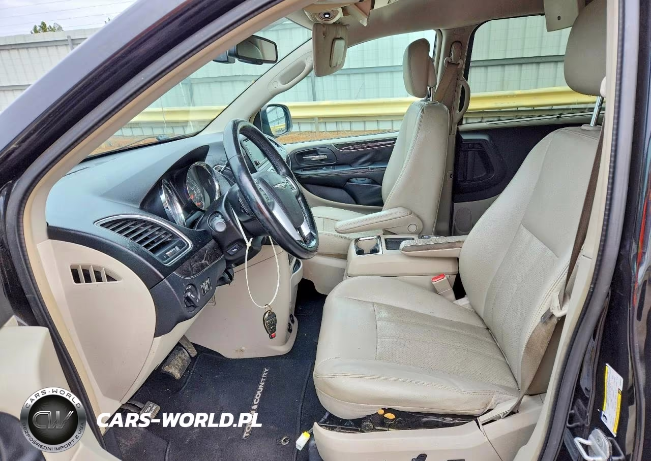 2012 Chrysler Town & Country Touring L VIN:2C4RC1CGXCR300670 - 7