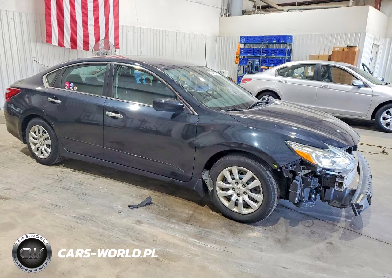 2017 Nissan Altima 2.5 S VIN:1N4AL3AP6HN329380 - 4