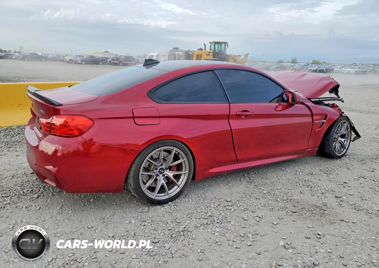 2016 BMW M4 VIN:WBS3R9C5XGK337068 - 3