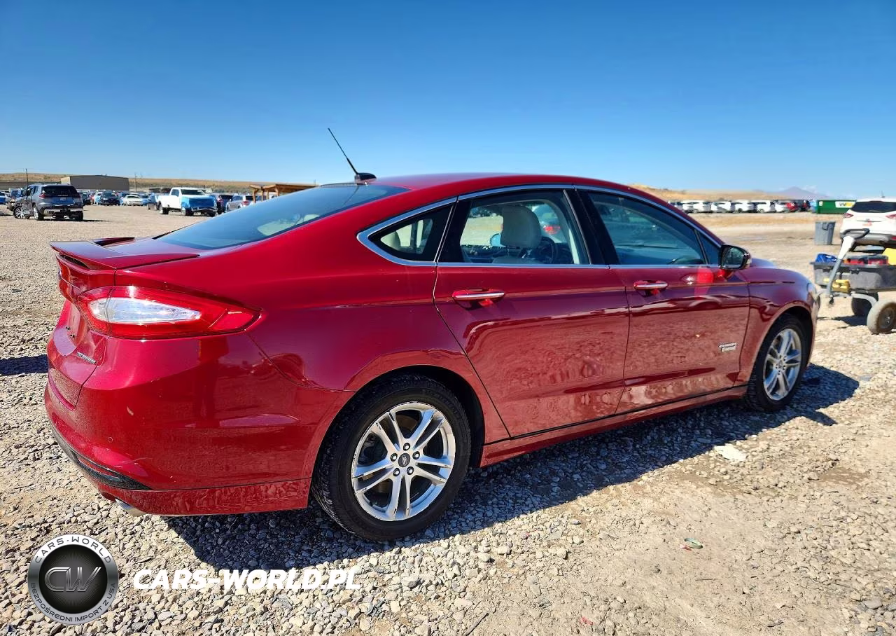2016 Ford Fusion Titanium Phev VIN:3FA6P0SU2GR315047 - 3