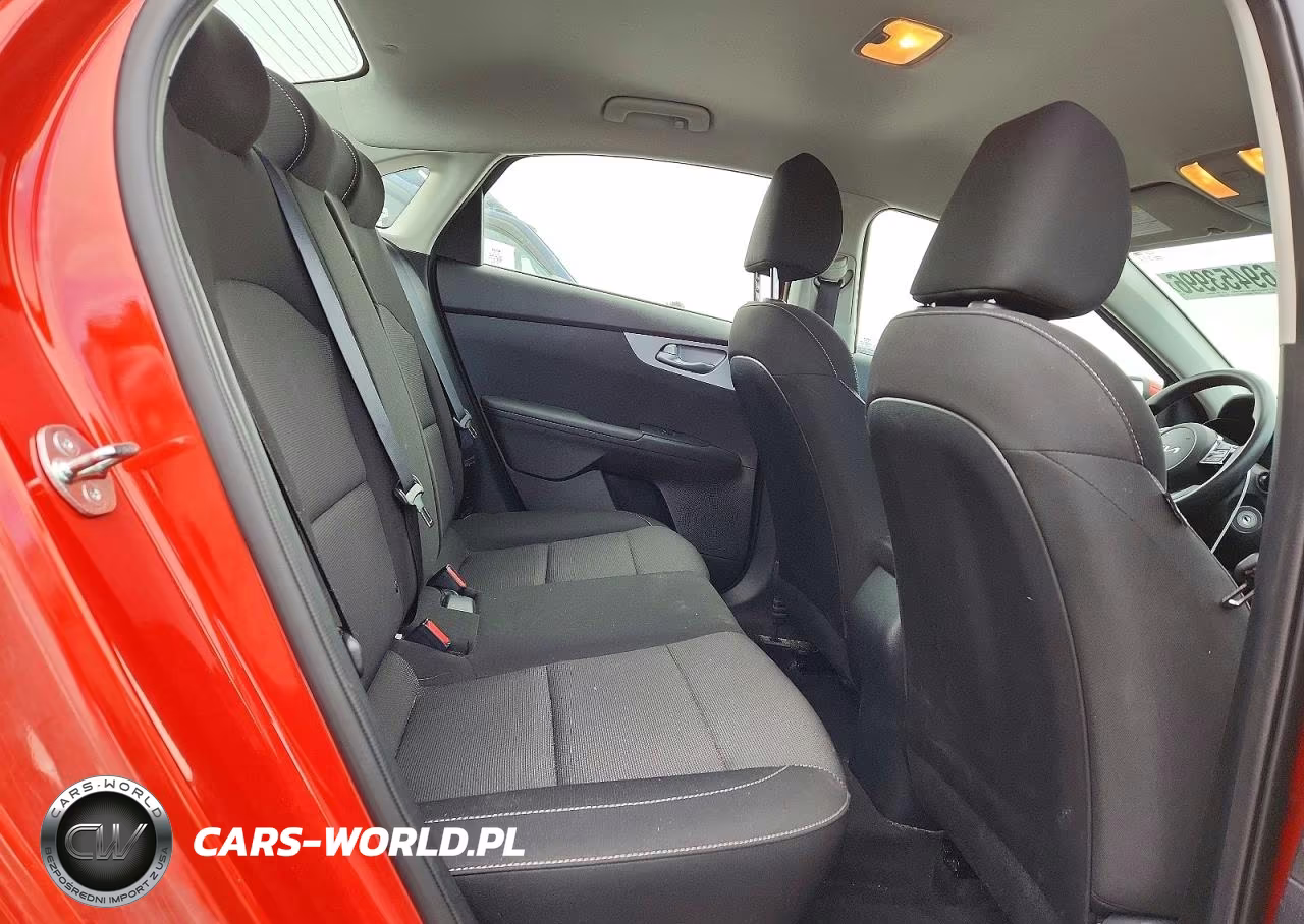 2024 Kia Forte Lxs VIN:3KPF24AD5RE716572 - 10
