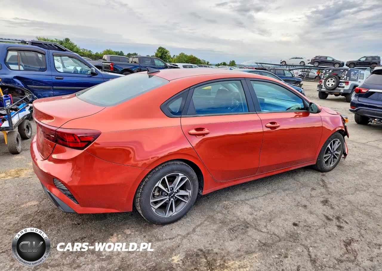 2024 Kia Forte Lxs VIN:3KPF24AD5RE716572 - 3