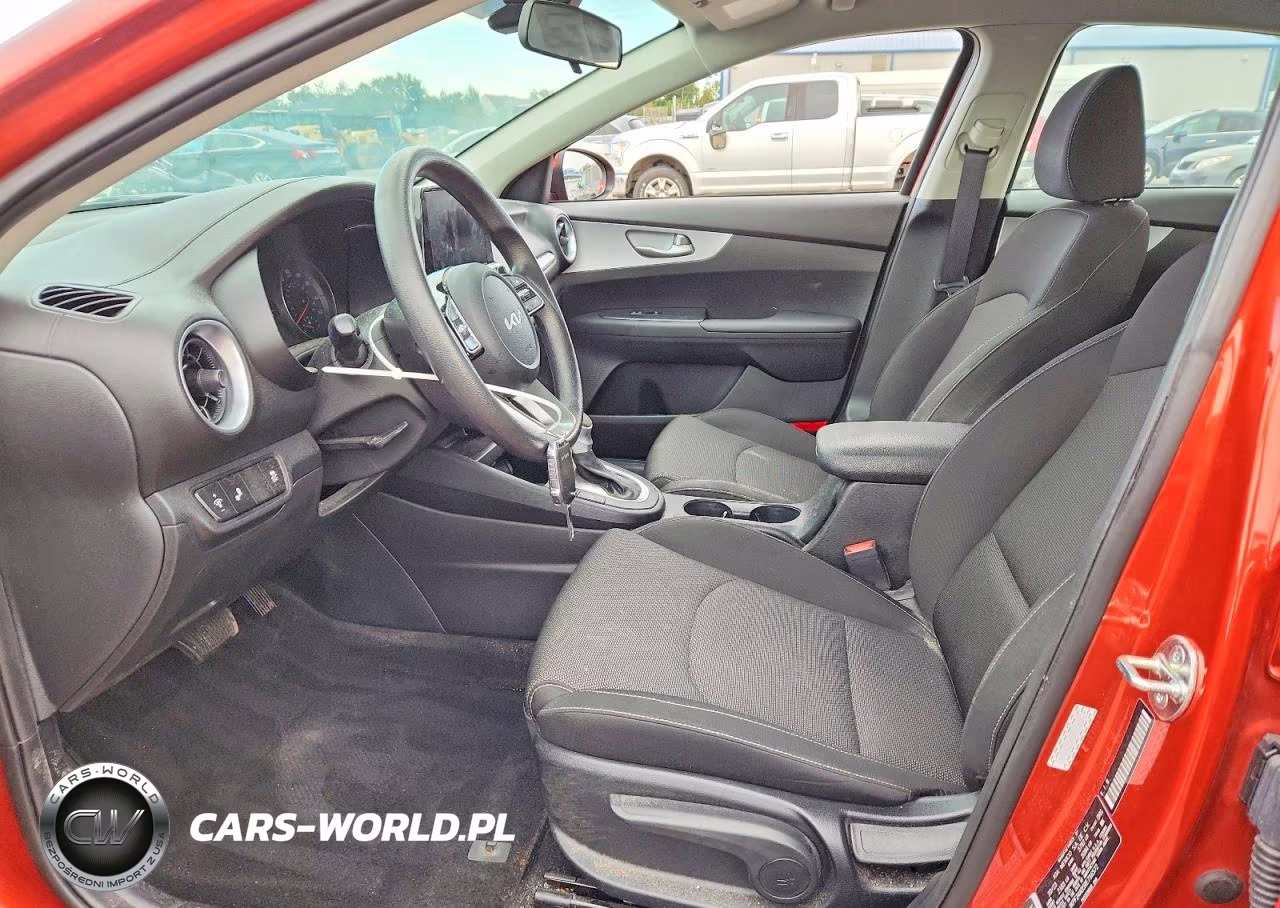 2024 Kia Forte Lxs VIN:3KPF24AD5RE716572 - 7