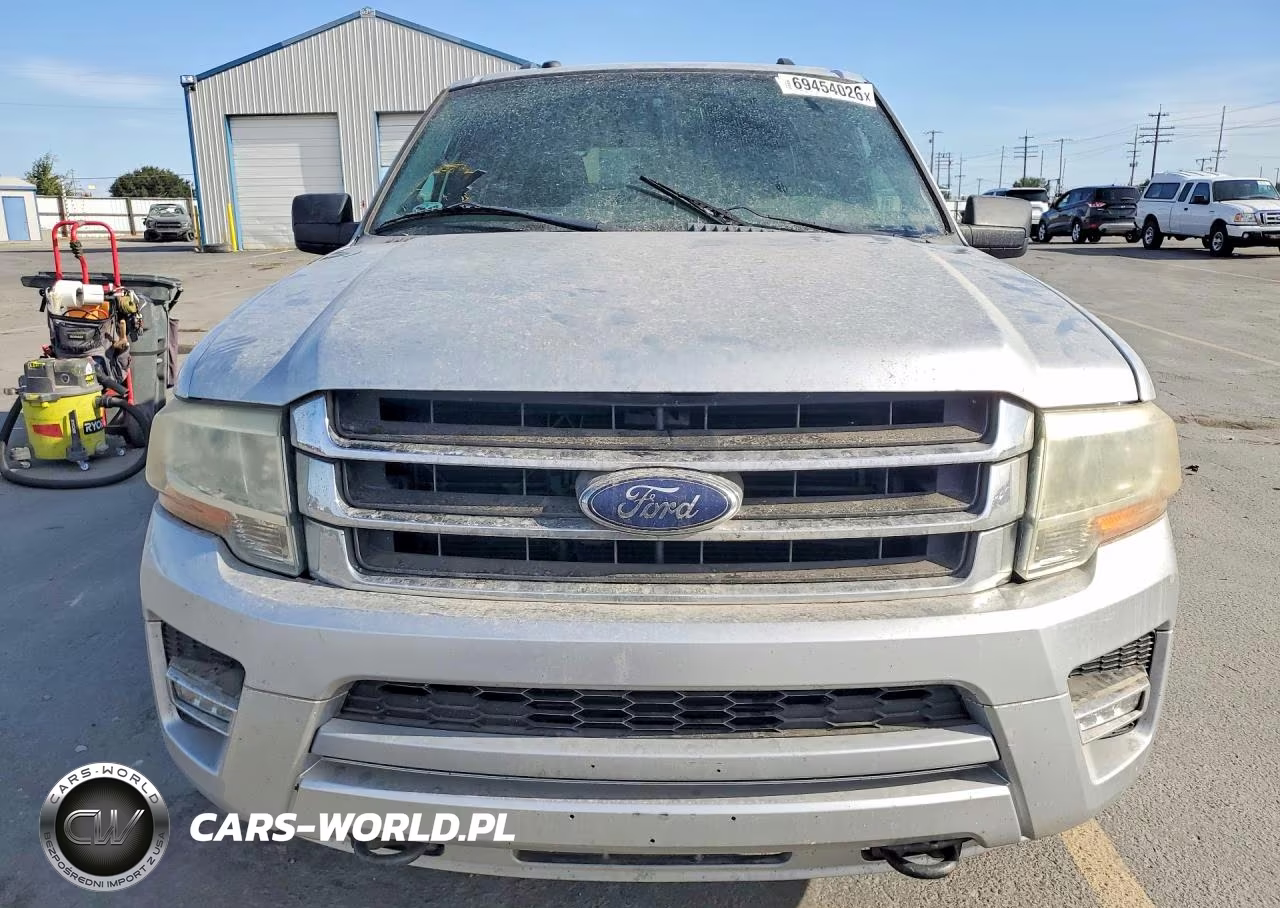 2017 Ford Expedition Xlt VIN:1FMJU1JT8HEA41915 - 5