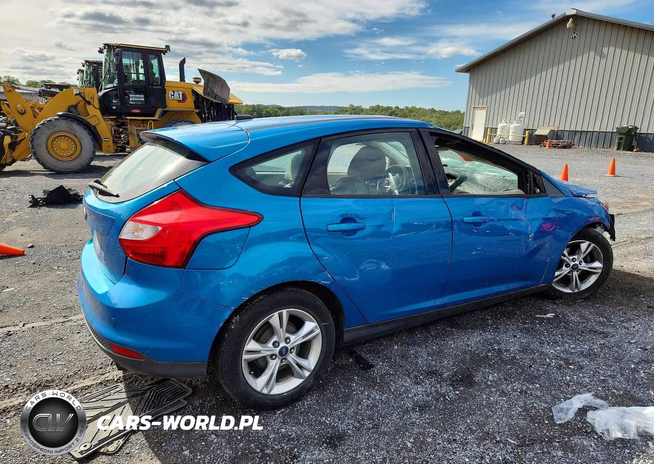 2014 Ford Focus Se VIN:1FADP3K22EL164472 - 3