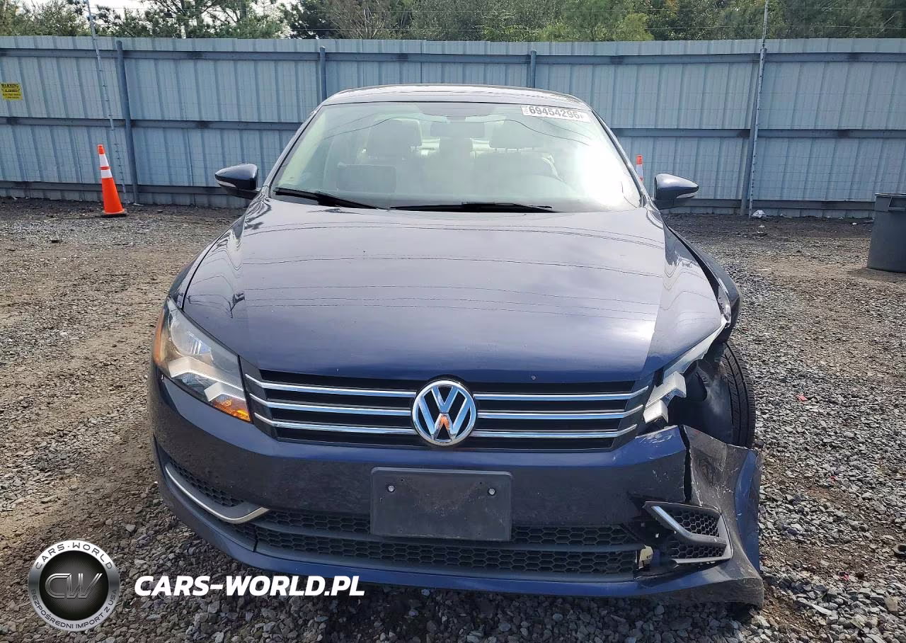 2012 Volkswagen Passat Se VIN:1VWBP7A32CC052462 - 5