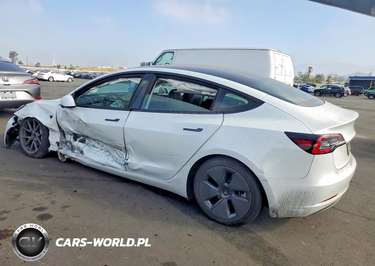 2023 Tesla Model 3 VIN:5YJ3E1EA8PF686399 - 2