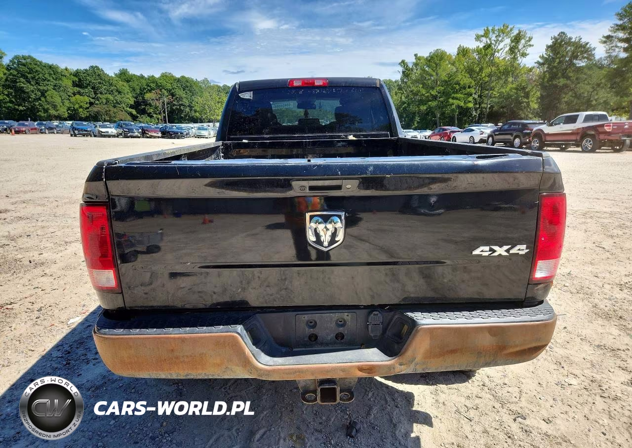 2018 Ram 2500 St VIN:3C6UR5HL8JG307357 - 6