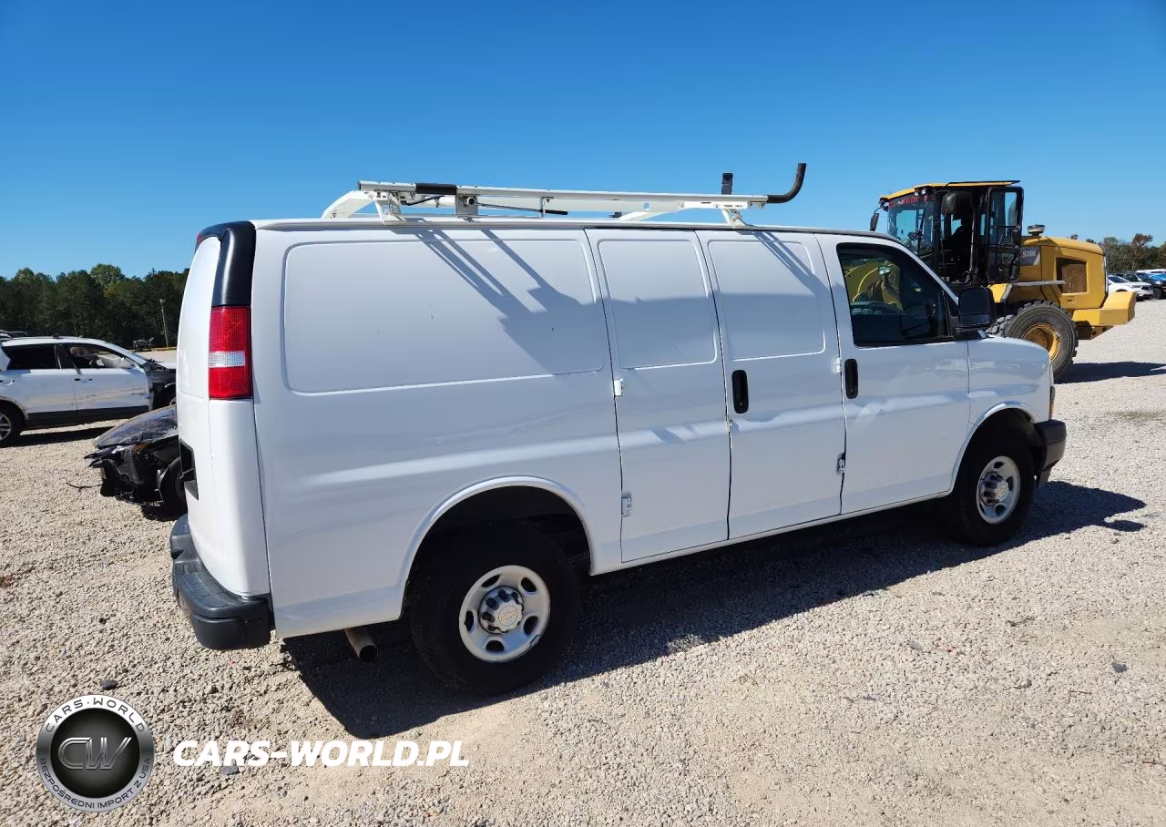 2022 Chevrolet Express G2500 VIN:1GCWGAFP5N1139428 - 3