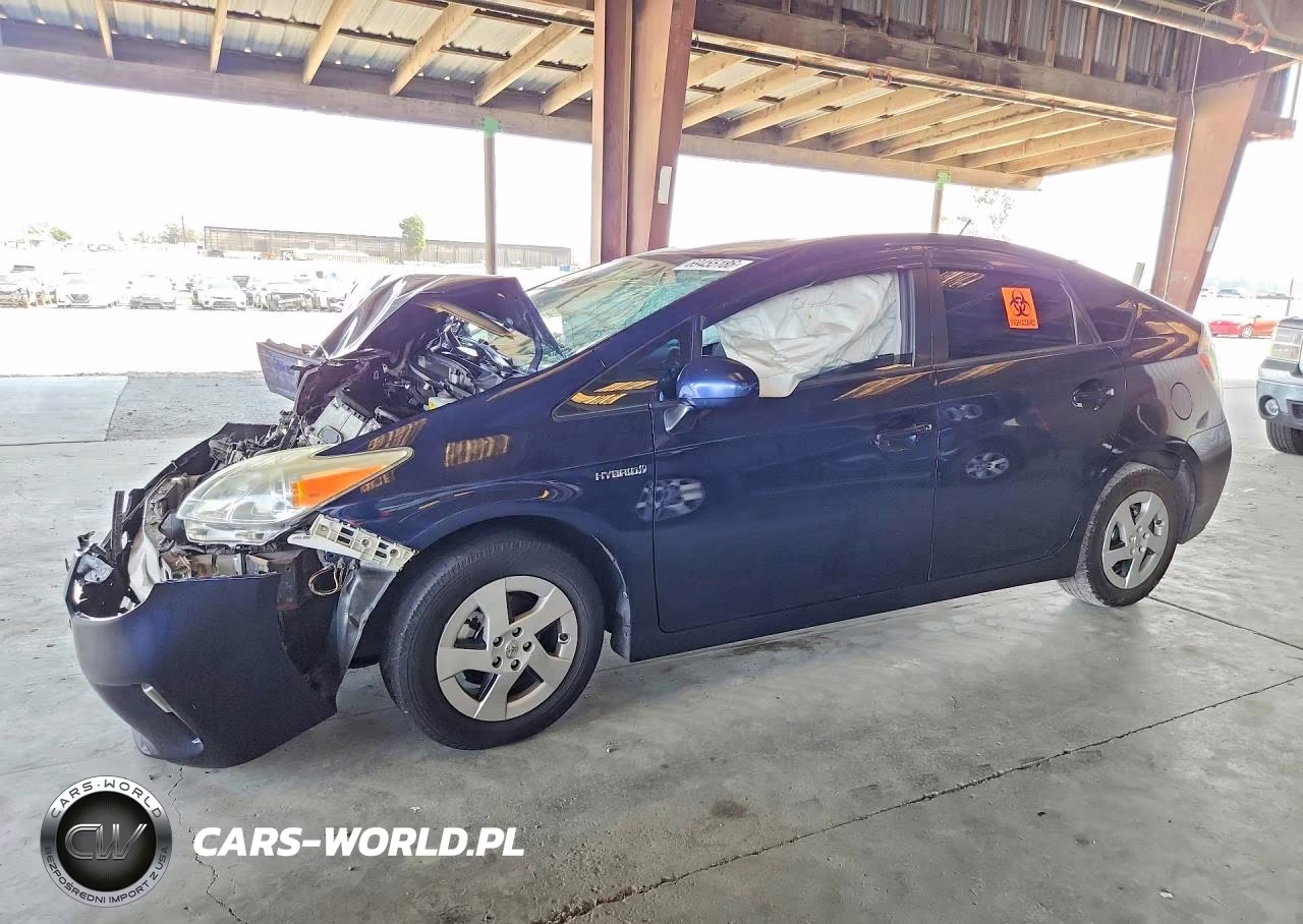 2015 Toyota Prius Two – zdjęcie 1 z 12