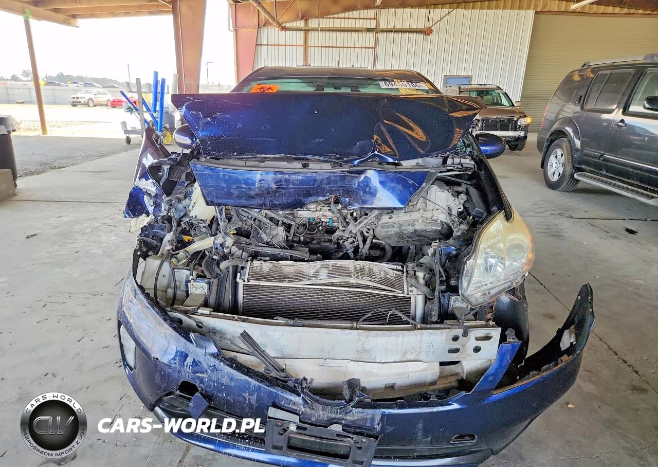 2015 Toyota Prius Two VIN:JTDKN3DU8F1905288 - 5