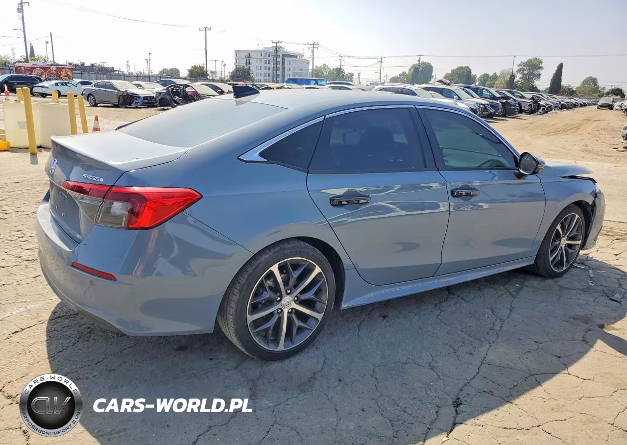 2024 Honda Civic Touring VIN:2HGFE1F97RH312480 - 3