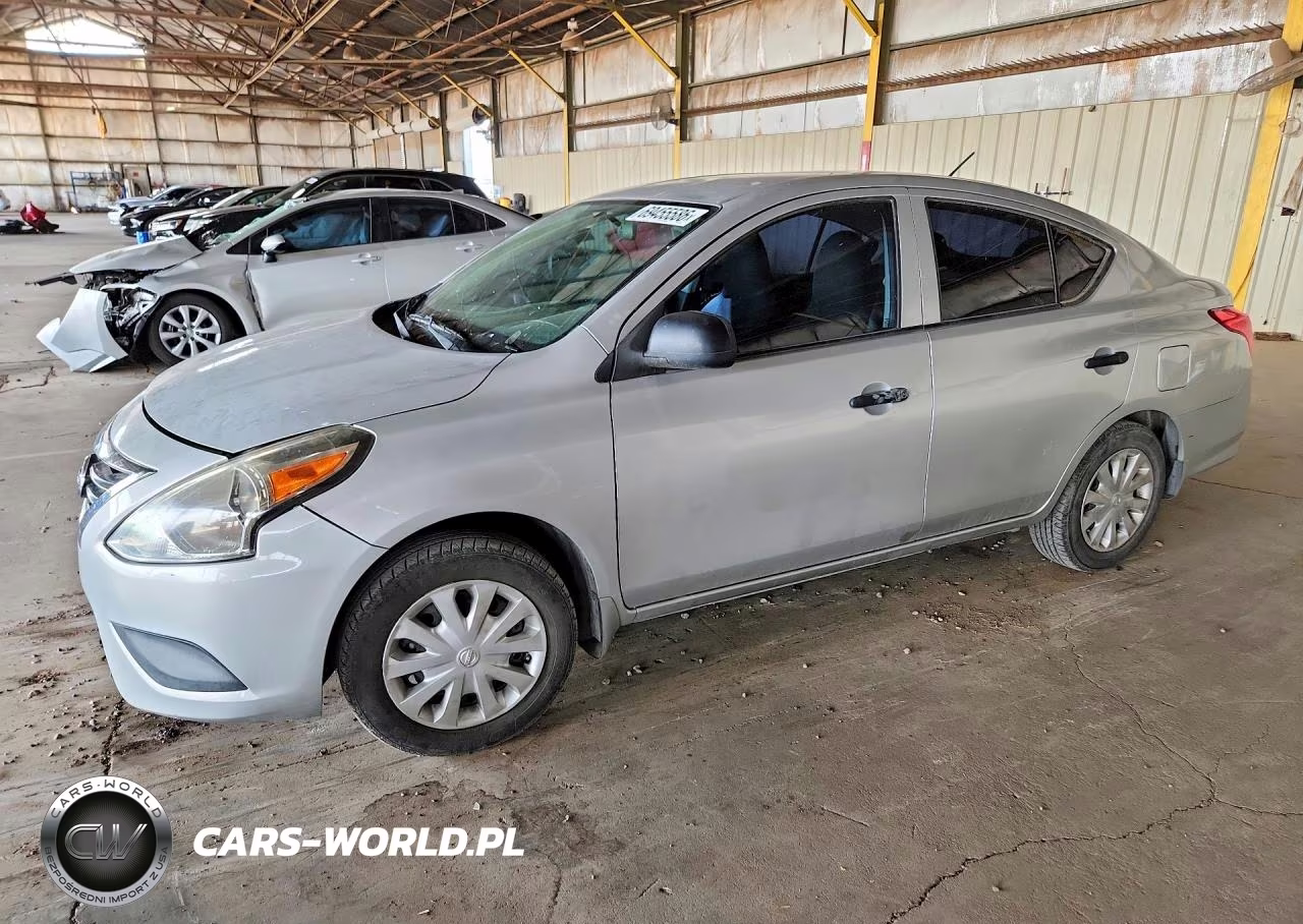 2015 Nissan Versa 1.6 S