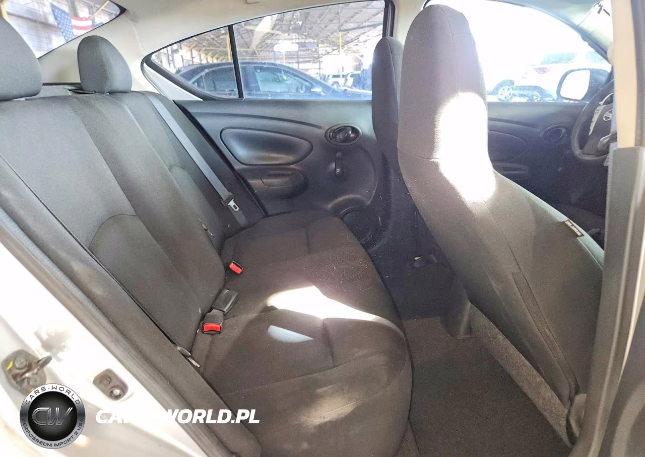 2015 Nissan Versa 1.6 S VIN:3N1CN7AP4FL919923 - 10