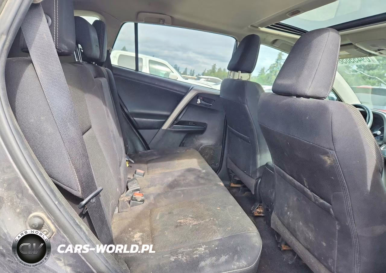 2018 Toyota Rav4 Xle VIN:2T3RFREVXJW847121 - 11