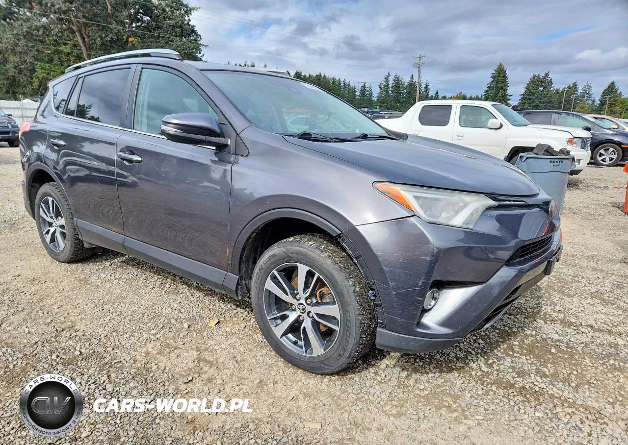 2018 Toyota Rav4 Xle VIN:2T3RFREVXJW847121 - 4