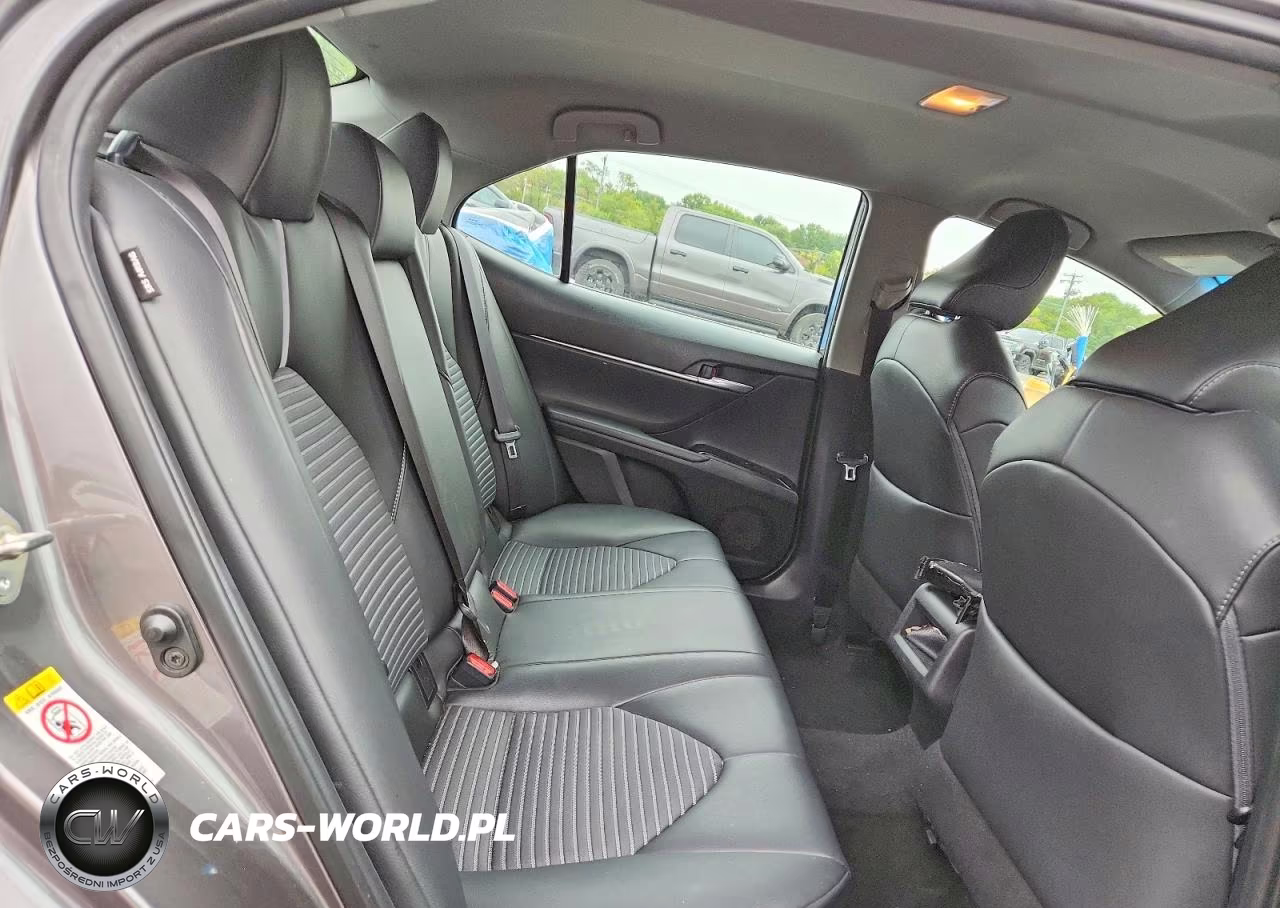2018 Toyota Camry Se VIN:4T1B11HK7JU599776 - 10
